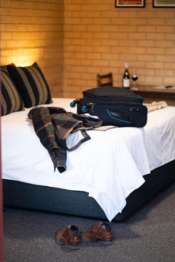 Bentley'S Hotel クレア エクステリア 写真
